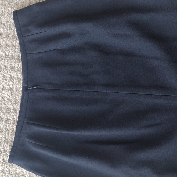 Kasper Black Blazer and Skirt Set Size 6 Petite - Picture 5 of 17